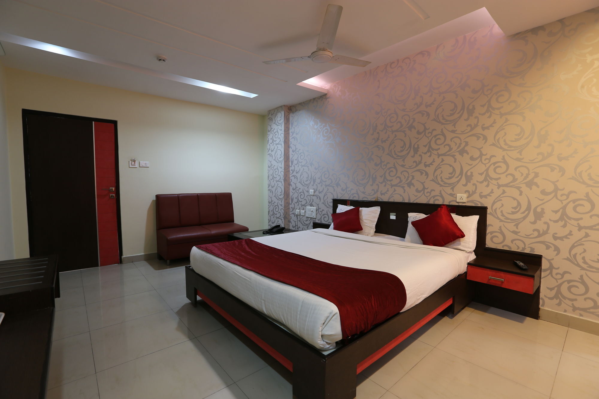 Hotel Vjr Residency By Hotelscart Haydarabad Dış mekan fotoğraf